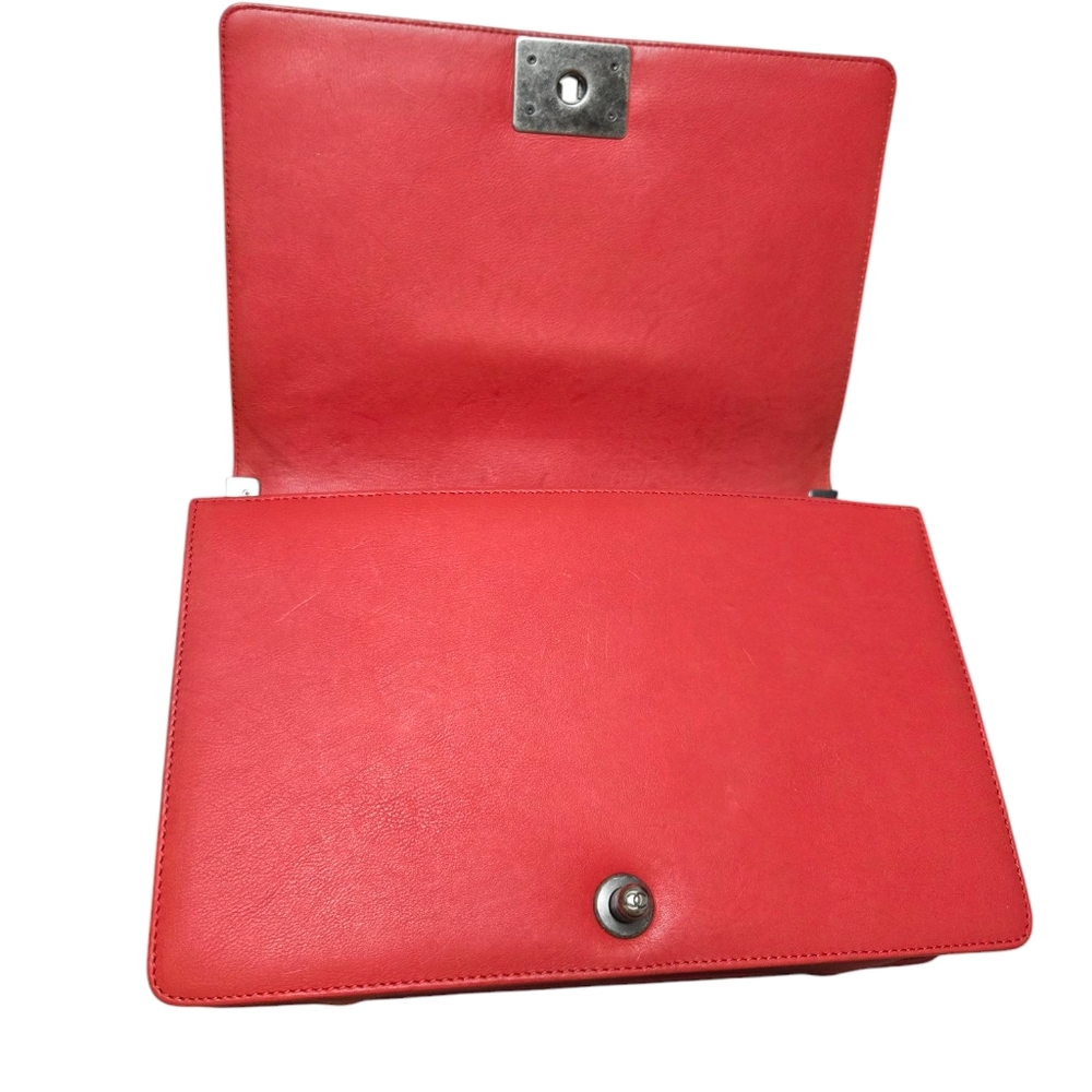 Chanel Calfskin Quilted Medium Boy Flap in Red. - Picture 6 of 17